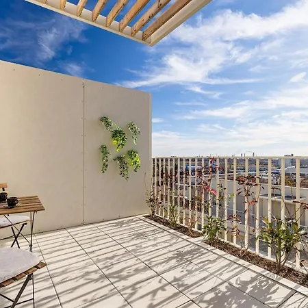 Relax In Style W Stunning Outdoor Space Appartement